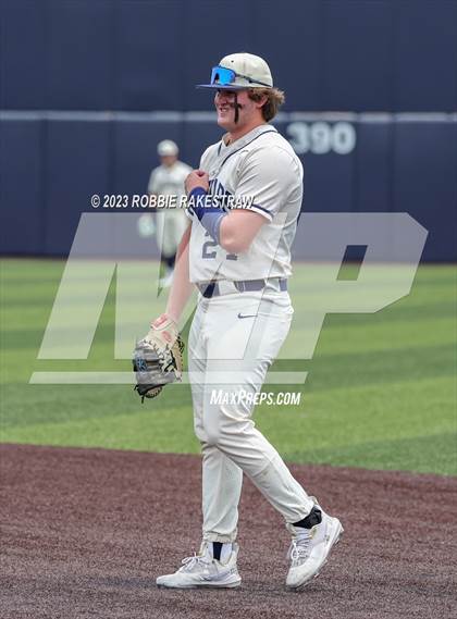 Thumbnail 2 in Flower Mound vs. Weatherford (UIL 6A Regional Semifinal Game 2) photogallery.