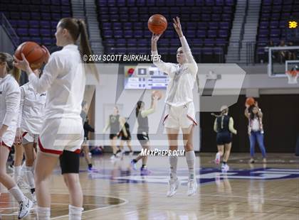 Thumbnail 3 in Jim Ned vs. Comanche (UIL Basketball 3A Regional Quarterfinal) photogallery.