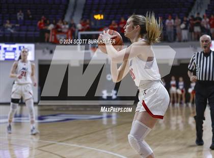 Thumbnail 3 in Jim Ned vs. Comanche (UIL Basketball 3A Regional Quarterfinal) photogallery.