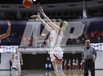 Thumbnail 2 in Jim Ned vs. Comanche (UIL Basketball 3A Regional Quarterfinal) photogallery.