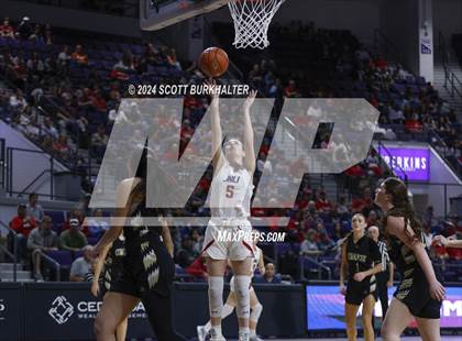 Thumbnail 3 in Jim Ned vs. Comanche (UIL Basketball 3A Regional Quarterfinal) photogallery.