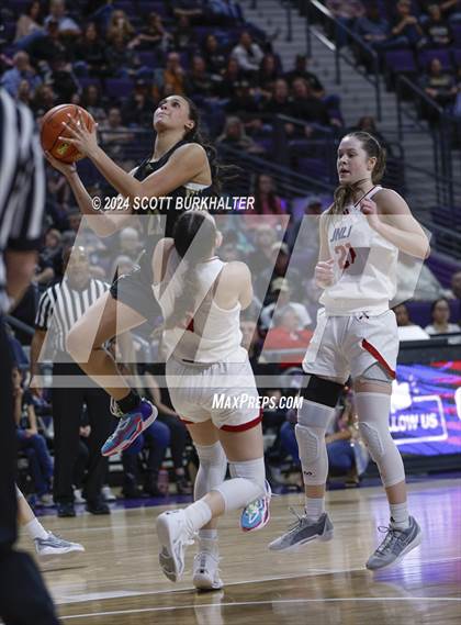 Thumbnail 2 in Jim Ned vs. Comanche (UIL Basketball 3A Regional Quarterfinal) photogallery.