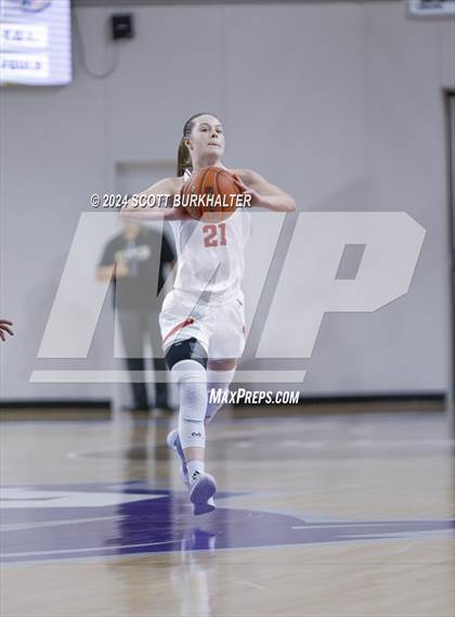 Thumbnail 1 in Jim Ned vs. Comanche (UIL Basketball 3A Regional Quarterfinal) photogallery.