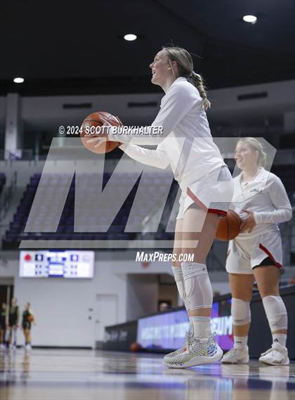 Thumbnail 2 in Jim Ned vs. Comanche (UIL Basketball 3A Regional Quarterfinal) photogallery.