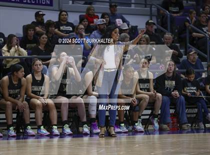 Thumbnail 2 in Jim Ned vs. Comanche (UIL Basketball 3A Regional Quarterfinal) photogallery.