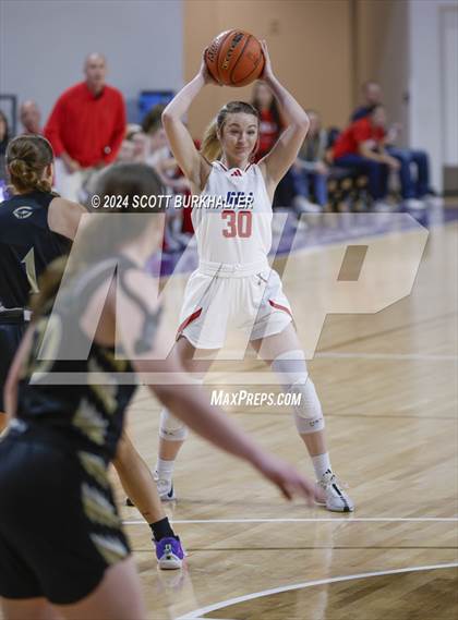 Thumbnail 3 in Jim Ned vs. Comanche (UIL Basketball 3A Regional Quarterfinal) photogallery.