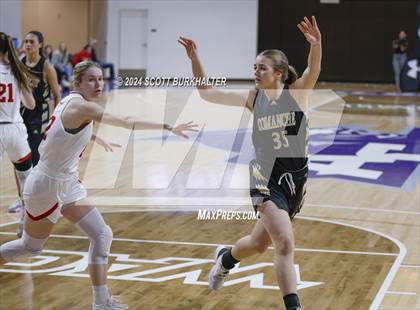 Thumbnail 3 in Jim Ned vs. Comanche (UIL Basketball 3A Regional Quarterfinal) photogallery.