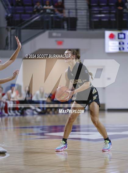 Thumbnail 1 in Jim Ned vs. Comanche (UIL Basketball 3A Regional Quarterfinal) photogallery.