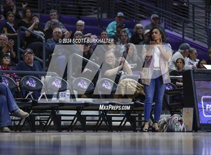 Thumbnail 2 in Jim Ned vs. Comanche (UIL Basketball 3A Regional Quarterfinal) photogallery.