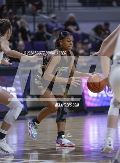 Thumbnail 2 in Jim Ned vs. Comanche (UIL Basketball 3A Regional Quarterfinal) photogallery.