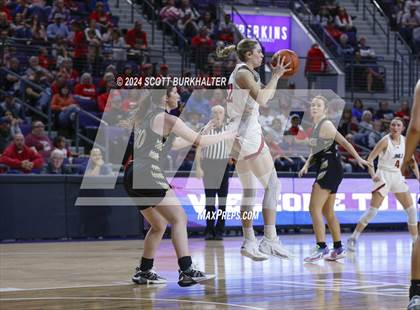 Thumbnail 3 in Jim Ned vs. Comanche (UIL Basketball 3A Regional Quarterfinal) photogallery.