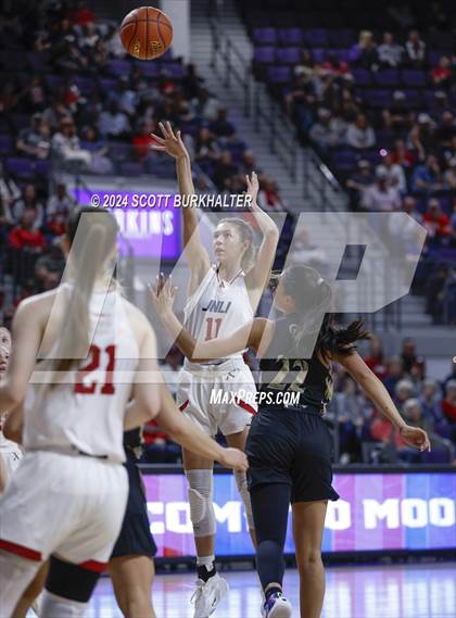 Thumbnail 1 in Jim Ned vs. Comanche (UIL Basketball 3A Regional Quarterfinal) photogallery.