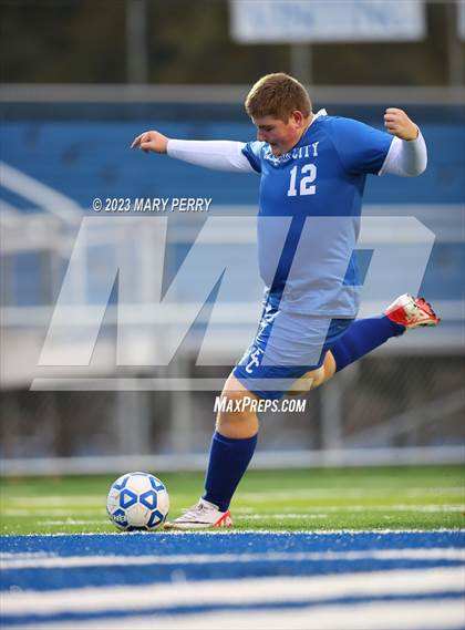 Thumbnail 3 in Quaker Valley @ Ellwood City photogallery.
