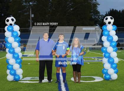 Thumbnail 3 in Quaker Valley @ Ellwood City photogallery.