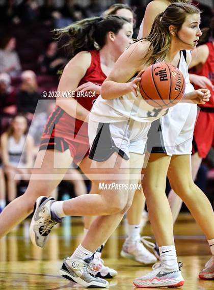 Thumbnail 3 in Pilgrim vs. Narragansett (RIIL Division 3 Final) photogallery.