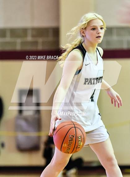 Thumbnail 2 in Pilgrim vs. Narragansett (RIIL Division 3 Final) photogallery.