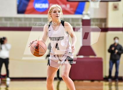 Thumbnail 3 in Pilgrim vs. Narragansett (RIIL Division 3 Final) photogallery.