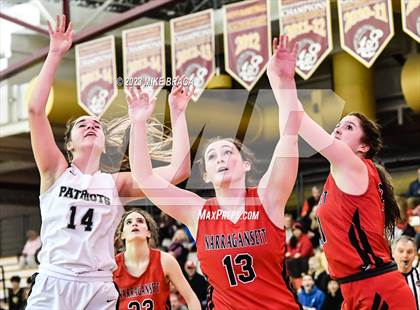 Thumbnail 2 in Pilgrim vs. Narragansett (RIIL Division 3 Final) photogallery.