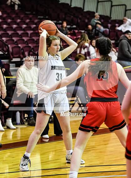 Thumbnail 1 in Pilgrim vs. Narragansett (RIIL Division 3 Final) photogallery.