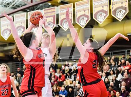 Thumbnail 3 in Pilgrim vs. Narragansett (RIIL Division 3 Final) photogallery.
