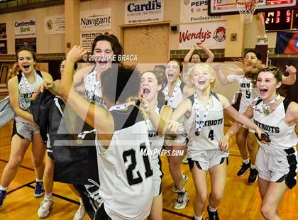 Thumbnail 1 in Pilgrim vs. Narragansett (RIIL Division 3 Final) photogallery.