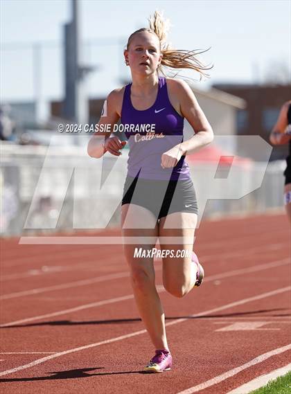 Thumbnail 3 in Murray Kula Invite (1600 Meters) photogallery.