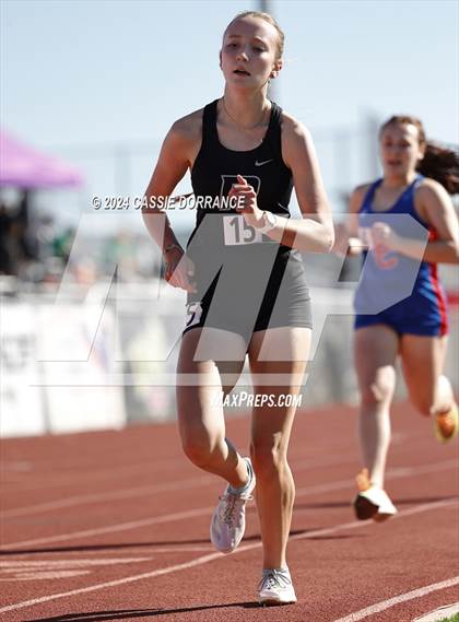 Thumbnail 3 in Murray Kula Invite (1600 Meters) photogallery.