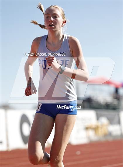 Thumbnail 3 in Murray Kula Invite (1600 Meters) photogallery.
