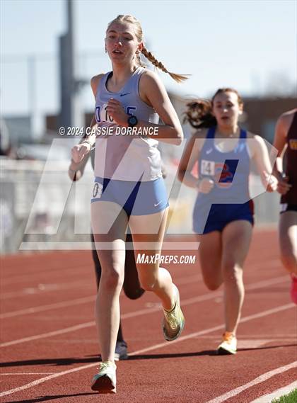 Thumbnail 2 in Murray Kula Invite (1600 Meters) photogallery.