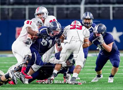 Thumbnail 3 in Lone Star vs. Marshall (UIL 5A D2 Regional Playoff) photogallery.