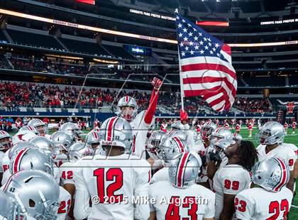 Thumbnail 2 in Lone Star vs. Marshall (UIL 5A D2 Regional Playoff) photogallery.