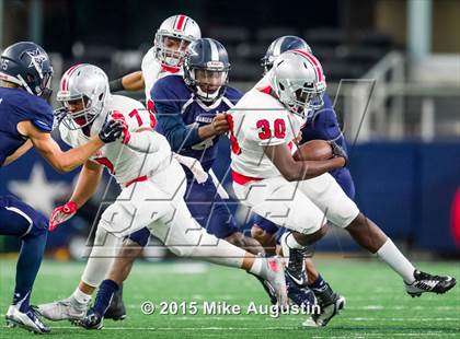 Thumbnail 1 in Lone Star vs. Marshall (UIL 5A D2 Regional Playoff) photogallery.