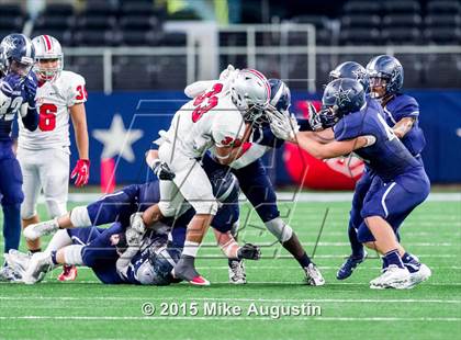 Thumbnail 3 in Lone Star vs. Marshall (UIL 5A D2 Regional Playoff) photogallery.