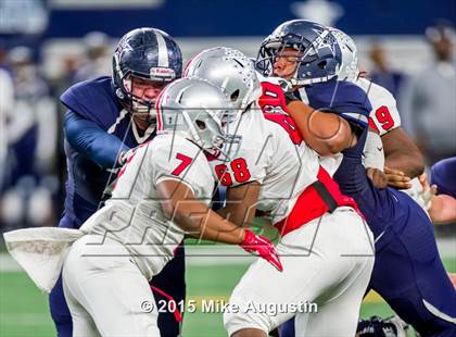Thumbnail 1 in Lone Star vs. Marshall (UIL 5A D2 Regional Playoff) photogallery.