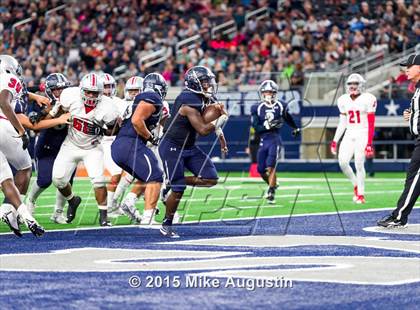 Thumbnail 1 in Lone Star vs. Marshall (UIL 5A D2 Regional Playoff) photogallery.