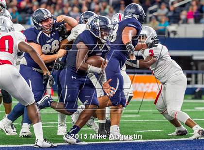 Thumbnail 2 in Lone Star vs. Marshall (UIL 5A D2 Regional Playoff) photogallery.