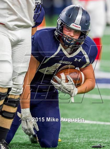 Thumbnail 2 in Lone Star vs. Marshall (UIL 5A D2 Regional Playoff) photogallery.