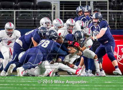 Thumbnail 3 in Lone Star vs. Marshall (UIL 5A D2 Regional Playoff) photogallery.