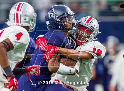 Thumbnail 1 in Lone Star vs. Marshall (UIL 5A D2 Regional Playoff) photogallery.