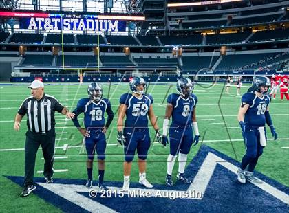 Thumbnail 2 in Lone Star vs. Marshall (UIL 5A D2 Regional Playoff) photogallery.