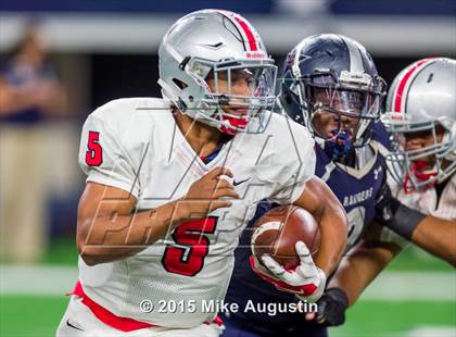Thumbnail 1 in Lone Star vs. Marshall (UIL 5A D2 Regional Playoff) photogallery.