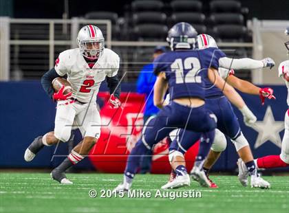Thumbnail 3 in Lone Star vs. Marshall (UIL 5A D2 Regional Playoff) photogallery.