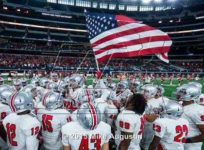 Thumbnail 1 in Lone Star vs. Marshall (UIL 5A D2 Regional Playoff) photogallery.