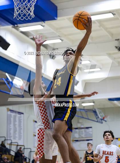 Thumbnail 1 in Selma @ Clovis photogallery.
