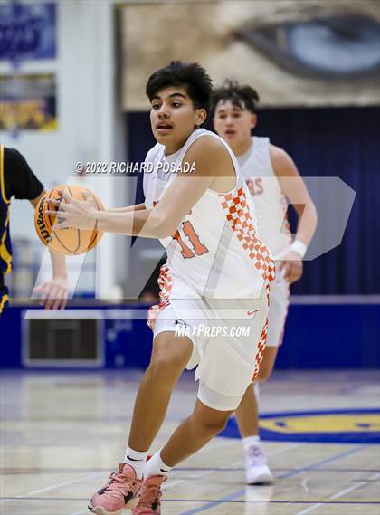 Thumbnail 1 in Selma @ Clovis photogallery.