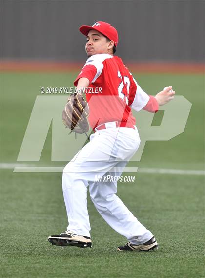Thumbnail 2 in Dallas HSAA Blue vs Bishop Dunne (McClain/Cowart Invitational) photogallery.