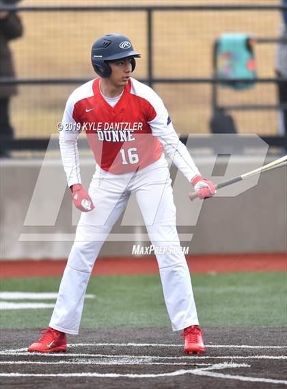 Thumbnail 1 in Dallas HSAA Blue vs Bishop Dunne (McClain/Cowart Invitational) photogallery.