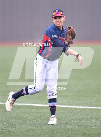 Thumbnail 1 in Dallas HSAA Blue vs Bishop Dunne (McClain/Cowart Invitational) photogallery.