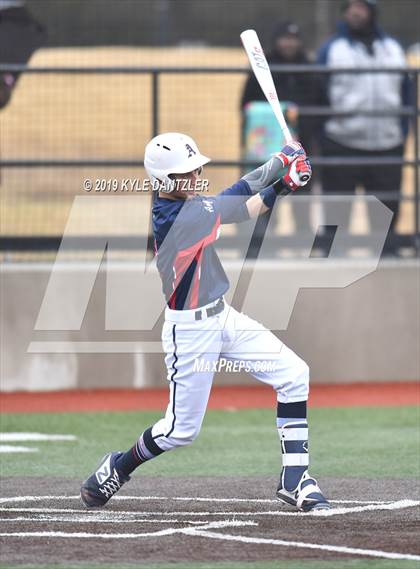 Thumbnail 3 in Dallas HSAA Blue vs Bishop Dunne (McClain/Cowart Invitational) photogallery.