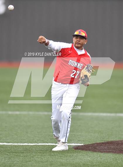 Thumbnail 1 in Dallas HSAA Blue vs Bishop Dunne (McClain/Cowart Invitational) photogallery.